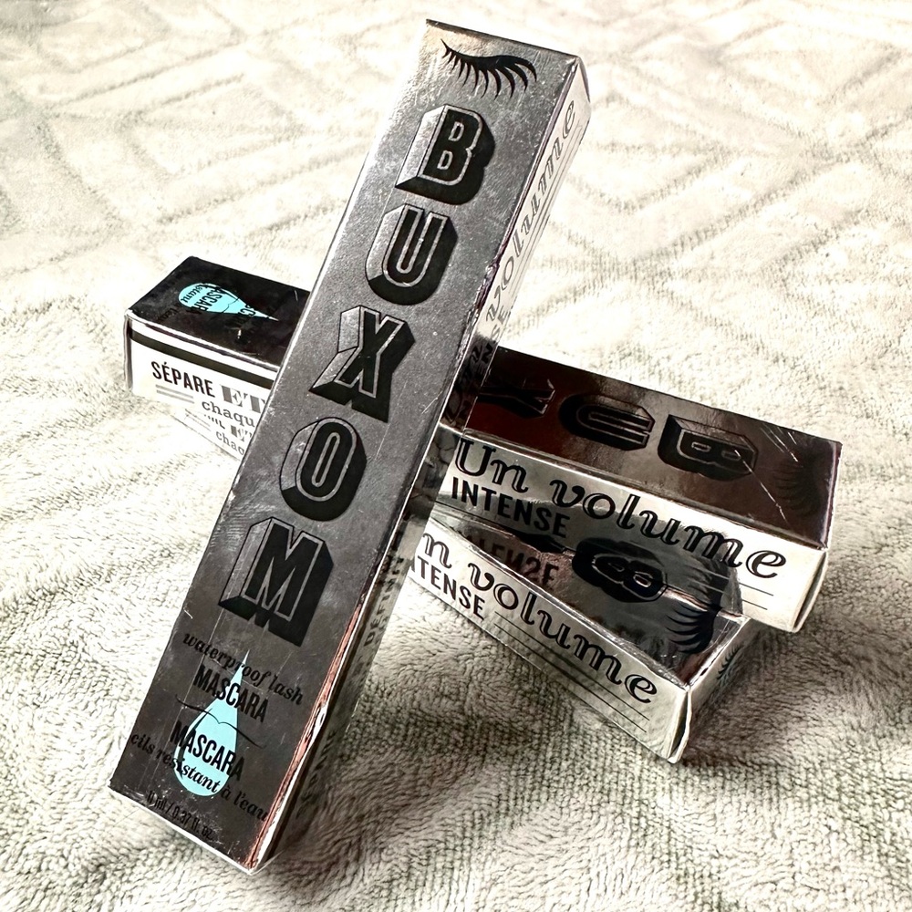 Buxom Full-Size Waterproof Mascara in Black